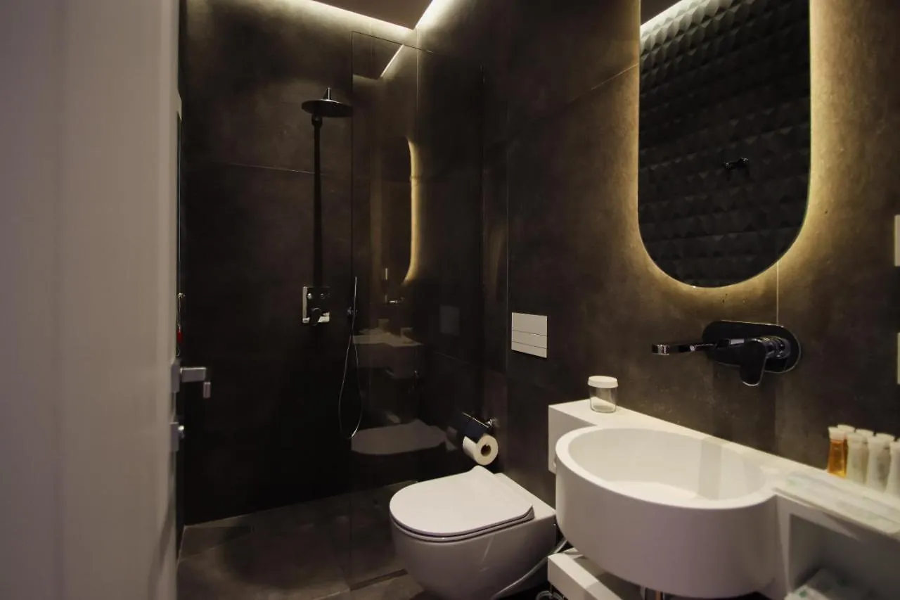 The Crown Boutique Hotel & Spa Tirana