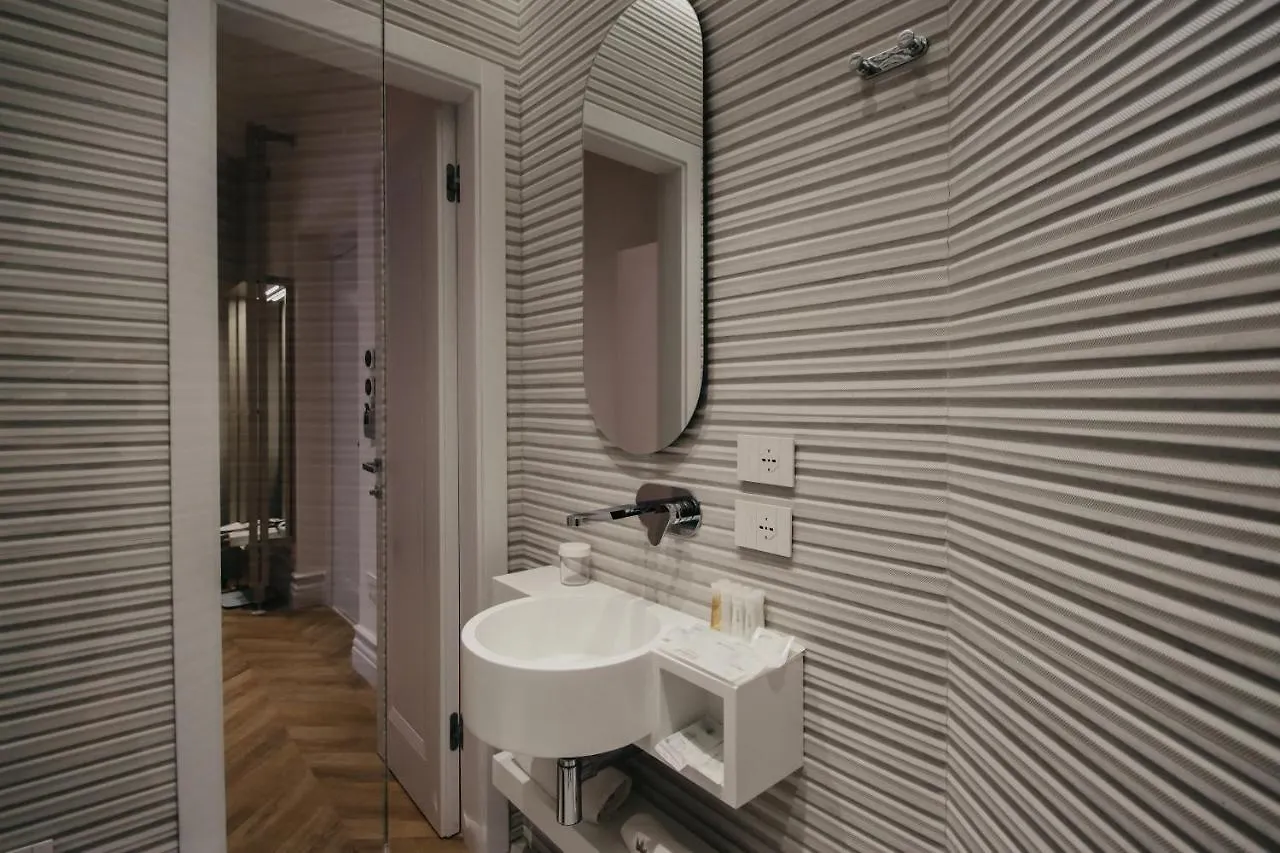 The Crown Boutique Hotel & Spa Tirana