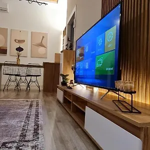https://new-modern-apartment-in-the-center-of-tirana.hotels-in-tirana.com