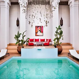 Riad & Al Jazira